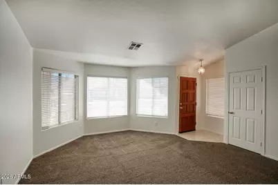 4302 E Rock Wren Road, Phoenix, AZ 85044 - Photo 9