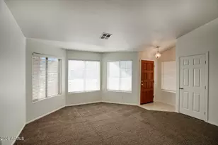 4302 E Rock Wren Rd, Phoenix, AZ 85044 - Photo 9