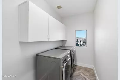 10306 E Juanita Avenue, Mesa, AZ 85209 - Photo 23