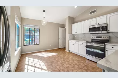 15690 W Earll Drive, Goodyear, AZ 85395 - Photo 9