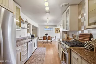 1831 E Minnezona Ave, Phoenix, AZ 85016 - Photo 7