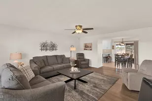 9822 W Long Hills Dr, Sun City, AZ 85351 - Photo 3