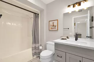 9822 W Long Hills Dr, Sun City, AZ 85351 - Photo 15