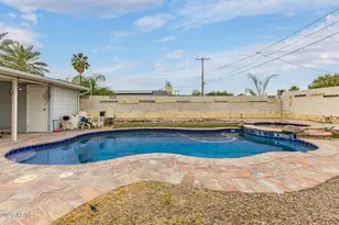 2932 W Townley Ave, Phoenix, AZ 85051 - Photo 25