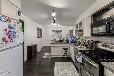 2932 W Townley Avenue, Phoenix, AZ 85051 - Photo 11