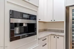 4348 E Mitchell Dr, Phoenix, AZ 85018 - Photo 13