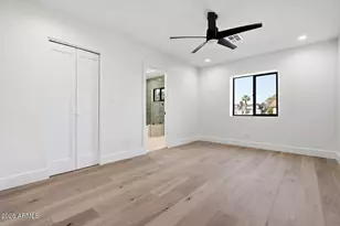 4348 E Mitchell Dr, Phoenix, AZ 85018 - Photo 23