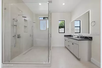 4348 E Mitchell Drive, Phoenix, AZ 85018 - Photo 17