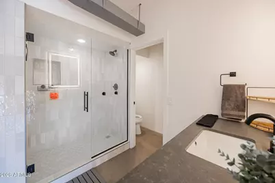 207 W Clarendon Avenue #B22, Phoenix, AZ 85013 - Photo 17