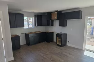 454 S Pioneer, Mesa, AZ 85204 - Photo 7