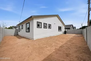 454 S Pioneer, Mesa, AZ 85204 - Photo 47