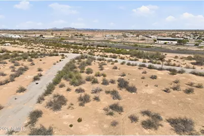 3945 N Emerald Street #3, Eloy, AZ 85131 - Photo 3