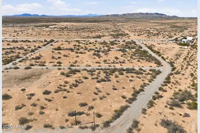 3945 N Emerald Street #3, Eloy, AZ 85131 - Photo 11