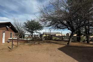 217 E 21st St, Douglas, AZ 85607 - Photo 21