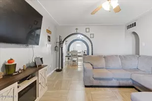 1923 N 44th Pl, Phoenix, AZ 85008 - Photo 3