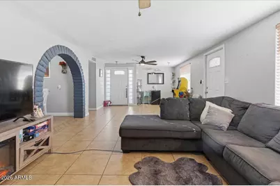 1923 N 44th Place, Phoenix, AZ 85008 - Photo 9