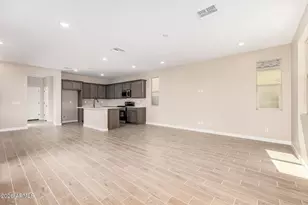 15608 S 180th Ln, Goodyear, AZ 85338 - Photo 9