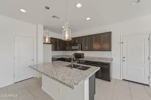 9827 E Kinetic Dr, Mesa, AZ 85212 - Photo 5
