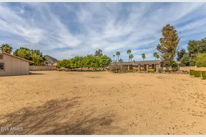 4933 W Fallen Leaf Lane, Glendale, AZ 85310 - Photo 35