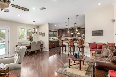 4933 W Fallen Leaf Lane, Glendale, AZ 85310 - Photo 9