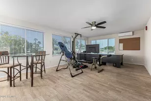 11210 W Pueblo Ct, Sun City, AZ 85373 - Photo 13