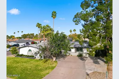 4705 S Country Club Way, Tempe, AZ 85282 - Photo 1