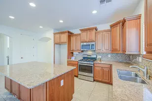 15859 N 76th Ave, Peoria, AZ 85382 - Photo 11