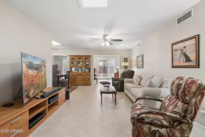 10520 W White Mountain Road, Sun City, AZ 85351 - Photo 7