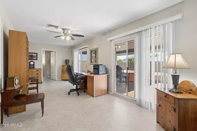 10520 W White Mountain Road, Sun City, AZ 85351 - Photo 17