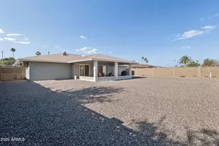 10520 W White Mountain Rd, Sun City, AZ 85351 - Photo 33