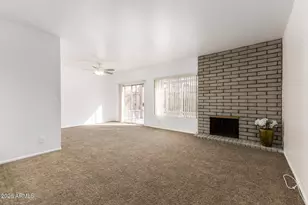 4901 E Magic Stone Dr, Phoenix, AZ 85044 - Photo 5