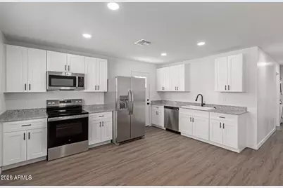 661 S 96th Place #2, Mesa, AZ 85208 - Photo 3