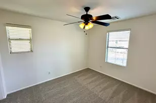 971 S Deerfield Ln, Gilbert, AZ 85296 - Photo 17