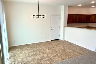 971 S Deerfield Ln, Gilbert, AZ 85296 - Photo 5