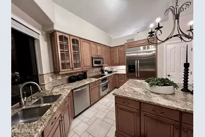 473 W Desert Avenue, Gilbert, AZ 85233 - Photo 9