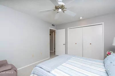 10007 W Pleasant Valley Road, Sun City, AZ 85351 - Photo 11