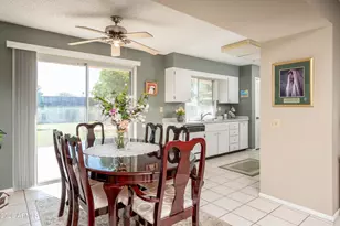 10007 W Pleasant Valley Rd, Sun City, AZ 85351 - Photo 5