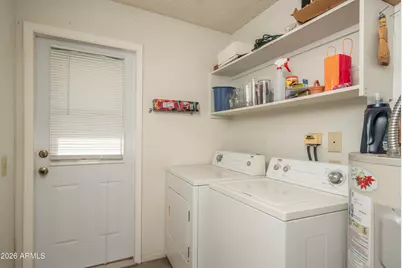 10007 W Pleasant Valley Road, Sun City, AZ 85351 - Photo 15