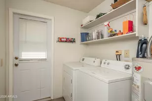 10007 W Pleasant Valley Rd, Sun City, AZ 85351 - Photo 15