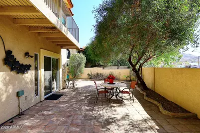 10218 N 12th Place #2, Phoenix, AZ 85020 - Photo 5