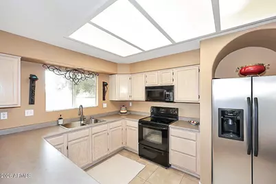 10218 N 12th Place #2, Phoenix, AZ 85020 - Photo 11