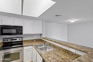 5757 W Eugie Ave, Glendale, AZ 85304 - Photo 13