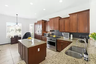 26657 W Mohawk Ln, Buckeye, AZ 85396 - Photo 15