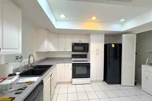 1225 E Avenida Hermosa, Phoenix, AZ 85014 - Photo 5