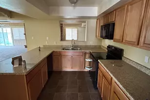 6258 W Wolf St, Phoenix, AZ 85033 - Photo 5