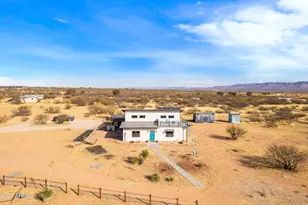 11441 S Samuel Rd, Hereford, AZ 85615 - Photo 15