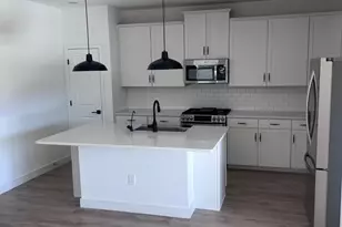 27425 N 30th Ln, Phoenix, AZ 85083 - Photo 5