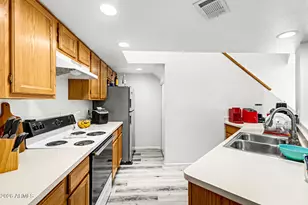 3228 W Glendale Ave, Phoenix, AZ 85051 - Photo 3