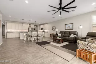 2054 E Entoro Dr, Casa Grande, AZ 85122 - Photo 7