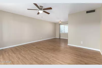 5174 N 83rd Street, Scottsdale, AZ 85250 - Photo 3